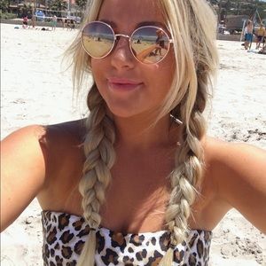 Meet your Posher, Alexa